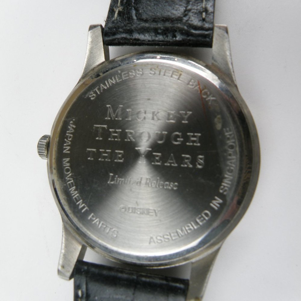 Vintage Mickey Mouse Watch - Picture 6 of 7